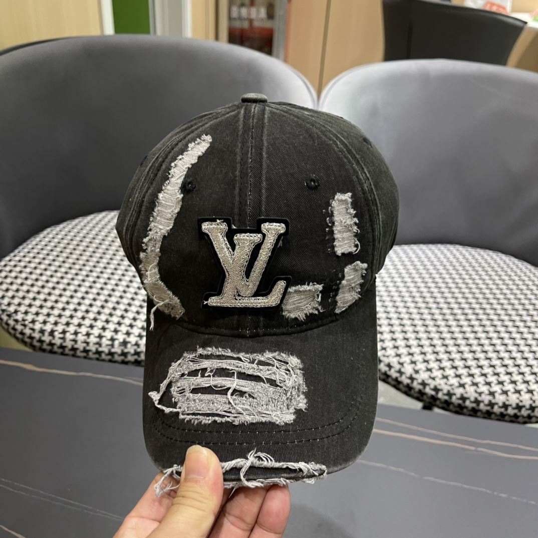 Louis Vuitton Caps